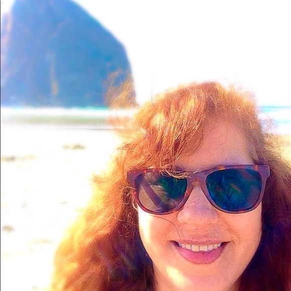 Meet your Posher, Tracey - Picture 2 of 2